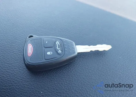 2013 Chrysler 200 Touring из США, поврежденный, VIN 1C3CCBBB2DN609747